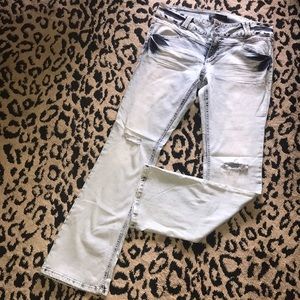 New without tags. Light washed jeans